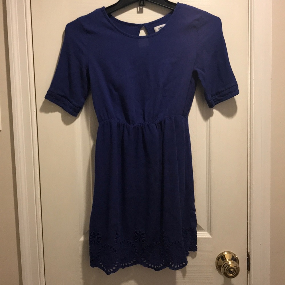 An Old Navy Brand girls dress.